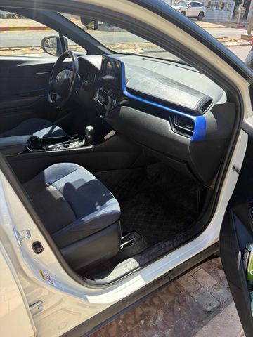טויוטה C-HR