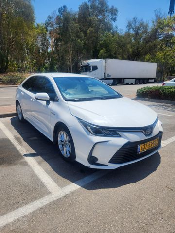 טויוטה קורולה