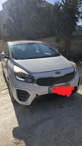 מודעת רכב קיה קארנס