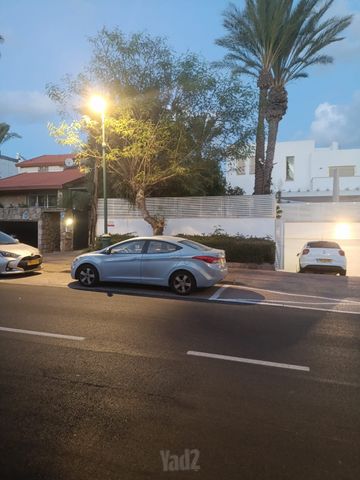 מודעת רכב יונדאי I35