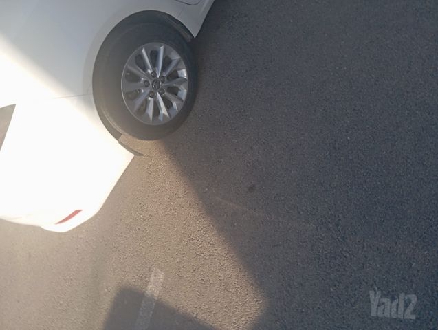 קורולה Sun היברידי אוט׳ 1.8 (98 כ״ס)