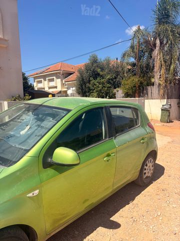 מודעת רכב יונדאי i20