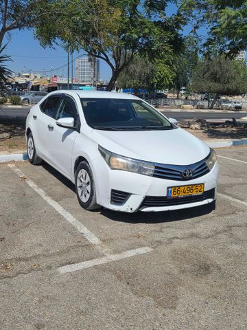 מודעת רכב טויוטה קורולה