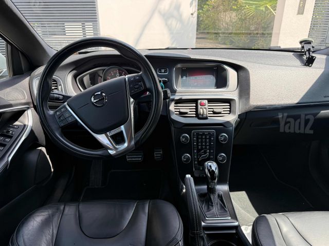 וולוו V40