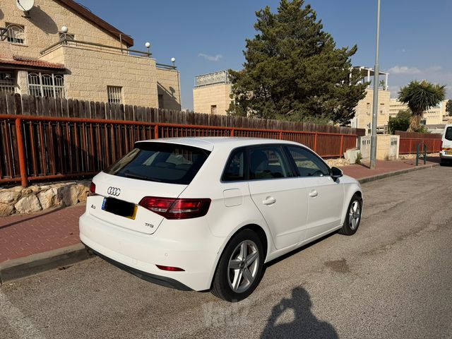 מודעת רכב אאודי A3