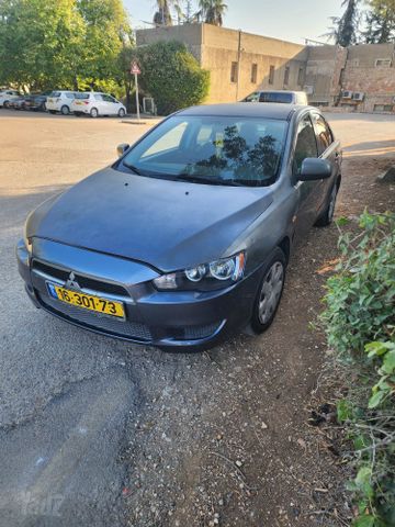 מיצובישי לנסר