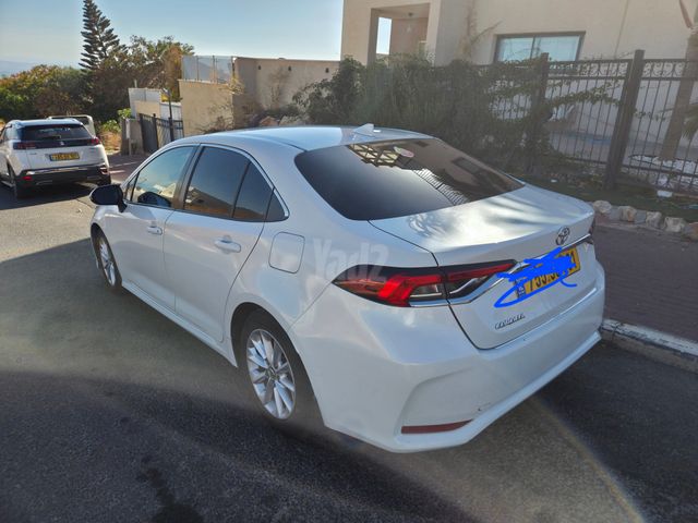 טויוטה קורולה