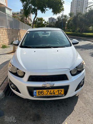 שברולט סוניק