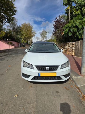 מודעת רכב סיאט לאון