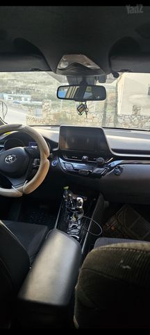 טויוטה C-HR