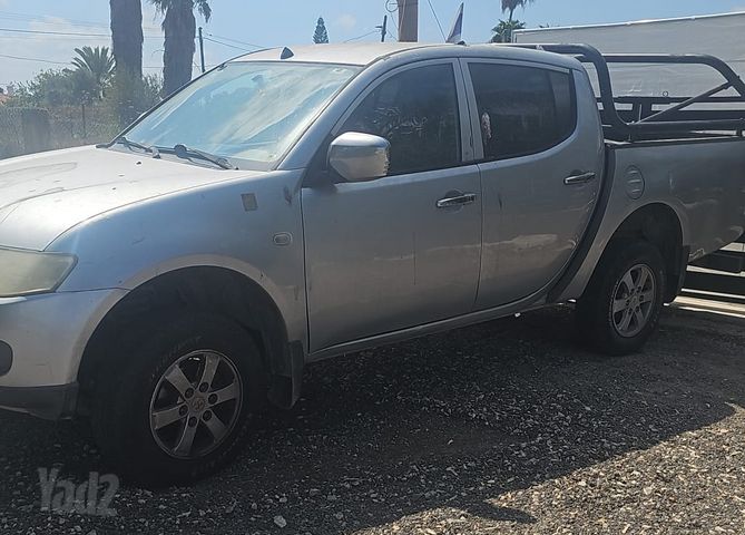 מודעת רכב מיצובישי טרייטון / L200