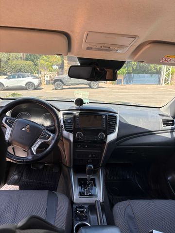 מיצובישי טרייטון / L200