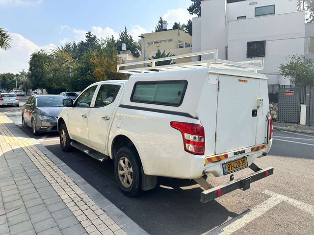 מיצובישי טרייטון / L200