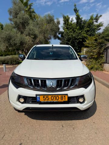 מיצובישי טרייטון / L200