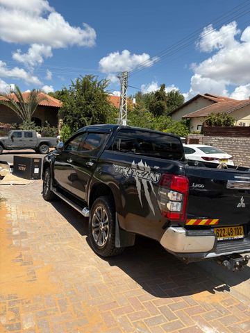 מיצובישי טרייטון / L200