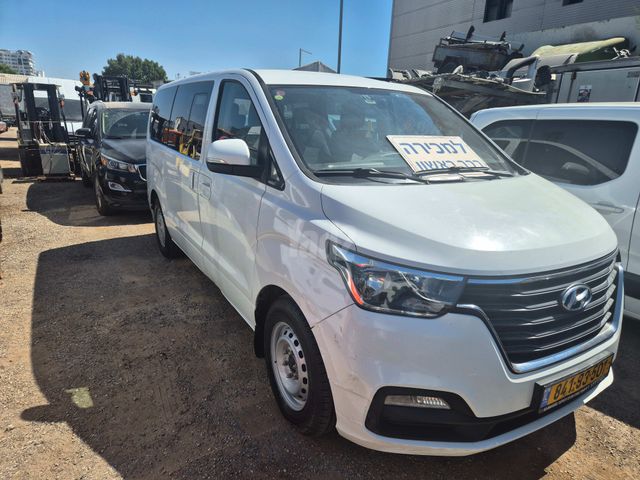 מודעת רכב יונדאי H-1 / i800