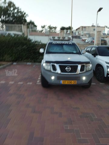 ניסאן נבארה