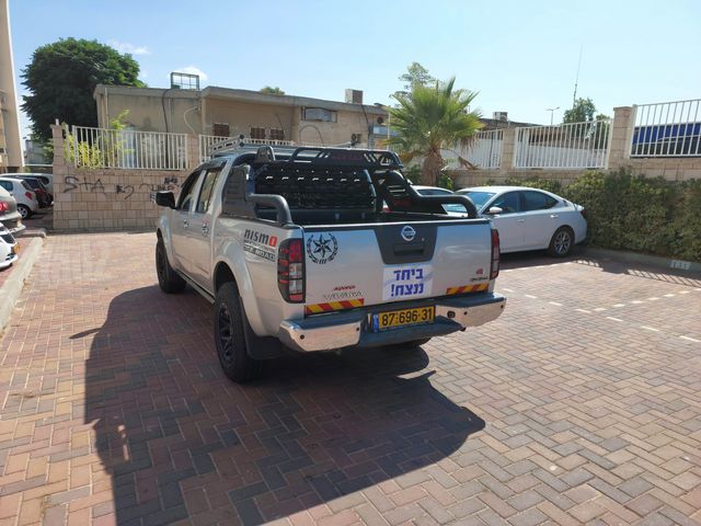 ניסאן נבארה