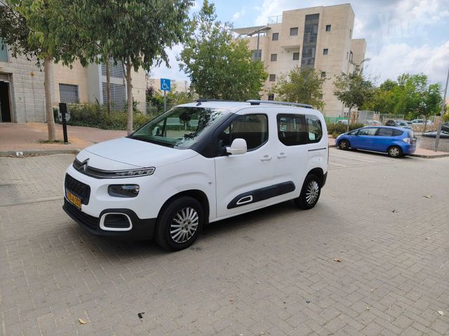 מודעת רכב סיטרואן ברלינגו