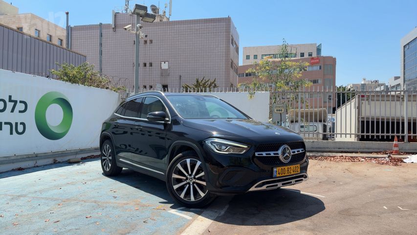 מרצדס-בנץ GLA