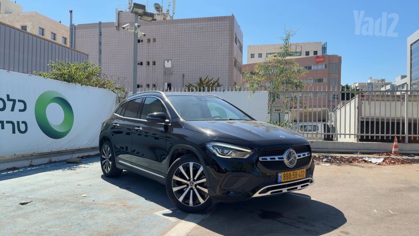 מרצדס-בנץ GLA