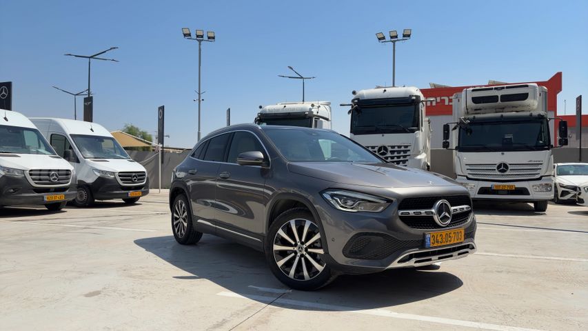 מרצדס-בנץ GLA