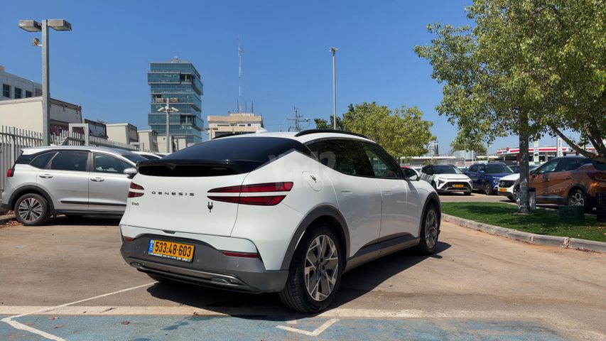 ג'נסיס GV60