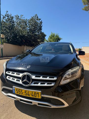 מודעת רכב מרצדס-בנץ GLA