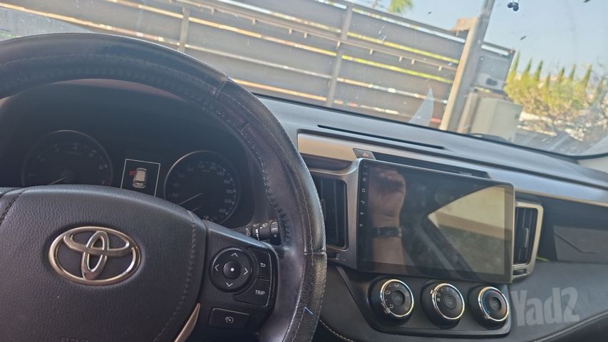 טויוטה RAV4