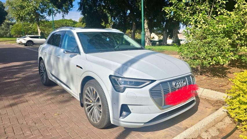 E-tron Advanced Premium חשמלי אוט׳ (408 כ״ס)