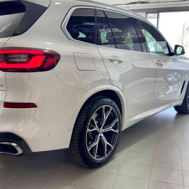 ב מ וו X5