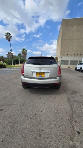 קאדילק SRX