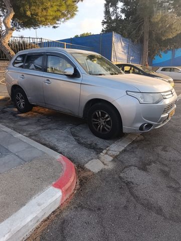 מודעת רכב מיצובישי אאוטלנדר