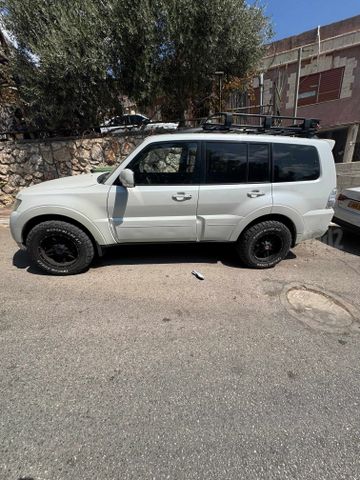 מיצובישי פג'רו