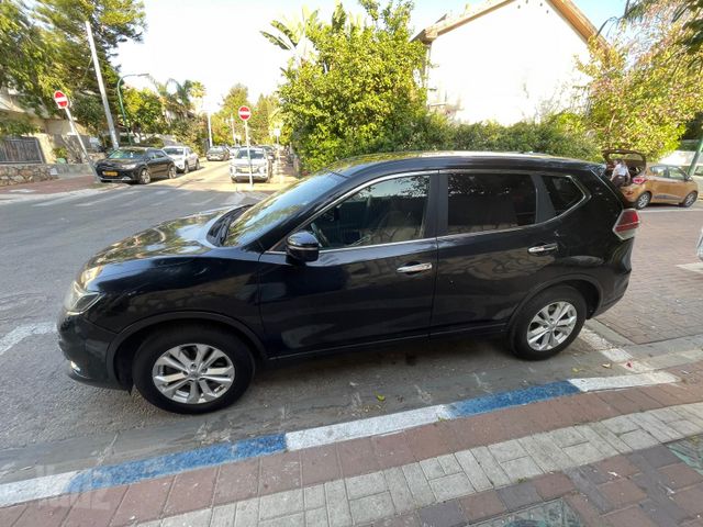 ניסאן אקס טרייל