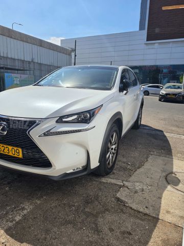 לקסוס NX