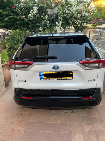 טויוטה RAV4