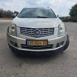 קאדילק SRX