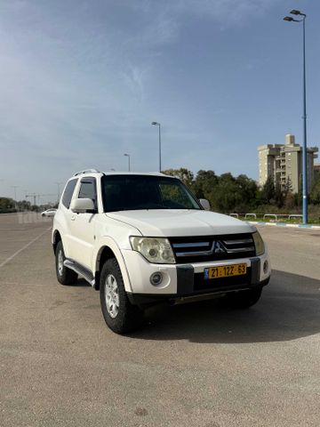 מיצובישי פג'רו