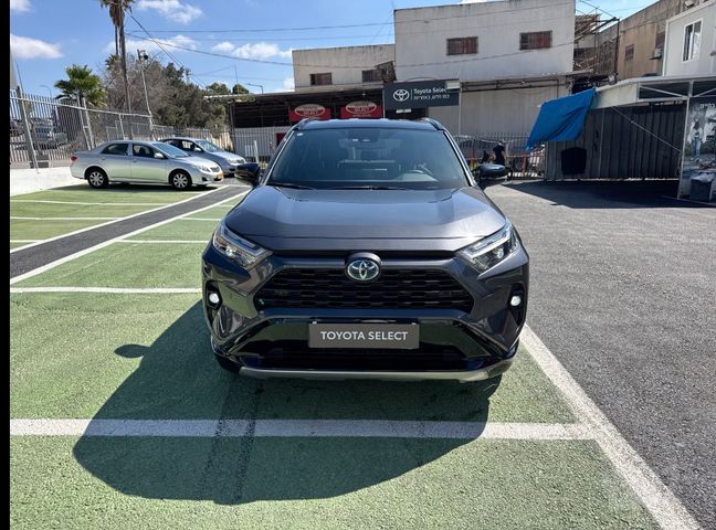 טויוטה RAV4