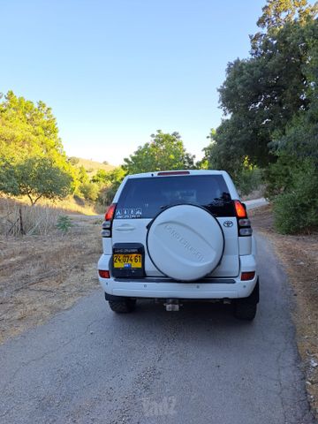 טויוטה לנד קרוזר