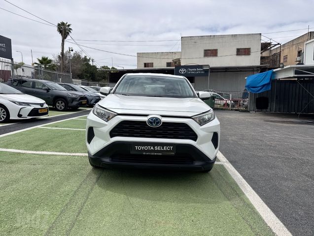 טויוטה RAV4