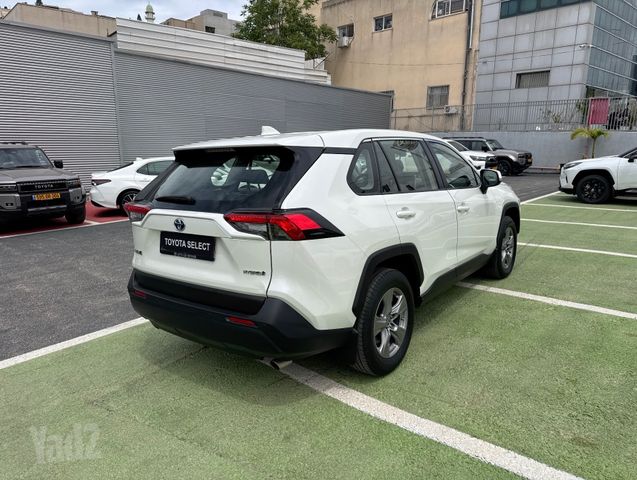 טויוטה RAV4