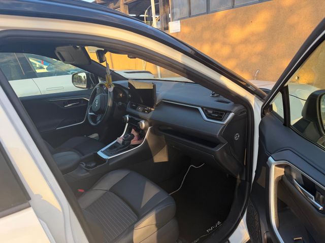 טויוטה RAV4
