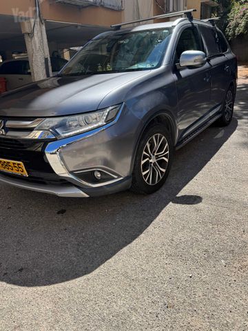 מיצובישי אאוטלנדר