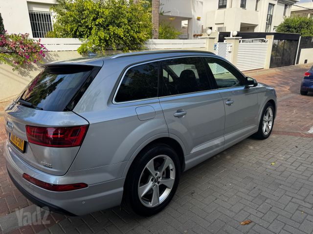 אאודי Q7