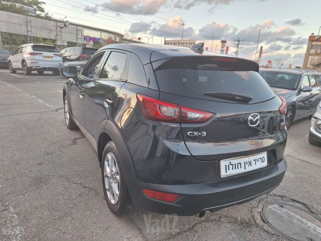 מודעת רכב מאזדה CX-3 2