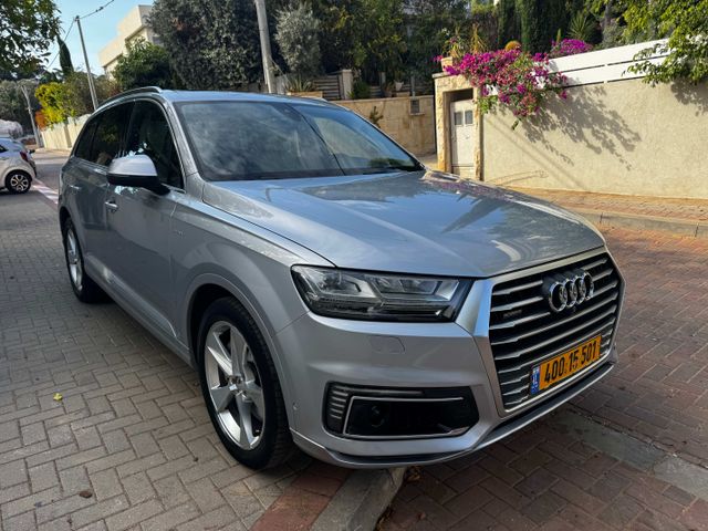אאודי Q7