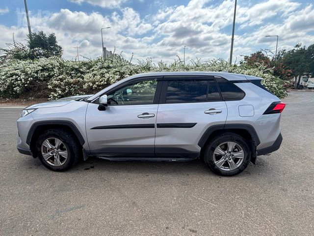 טויוטה RAV4