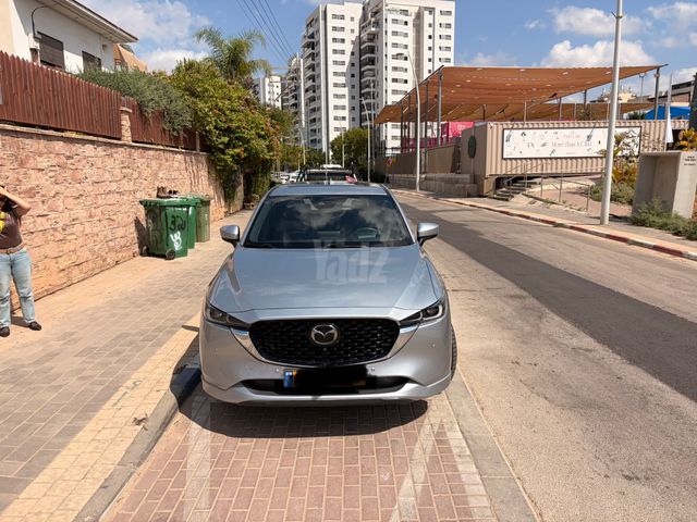מודעת רכב מאזדה CX-5